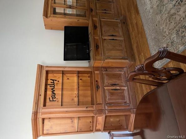 426 Village Circle N, Manorville NY 11949