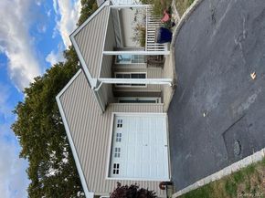 426 Village Circle N, Manorville NY 11949