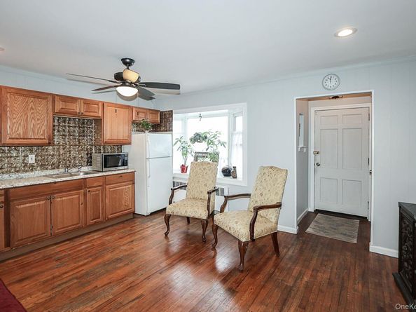 828 E. Meadow Avenue, East Meadow NY 11554