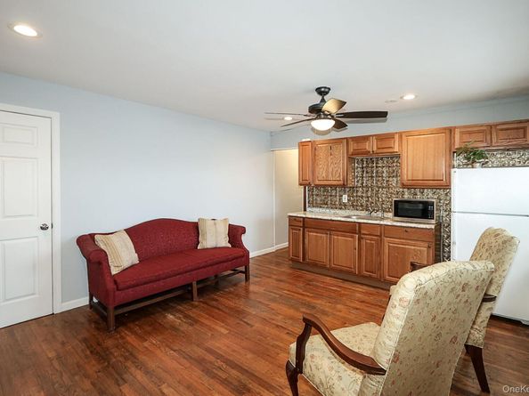 828 E. Meadow Avenue, East Meadow NY 11554