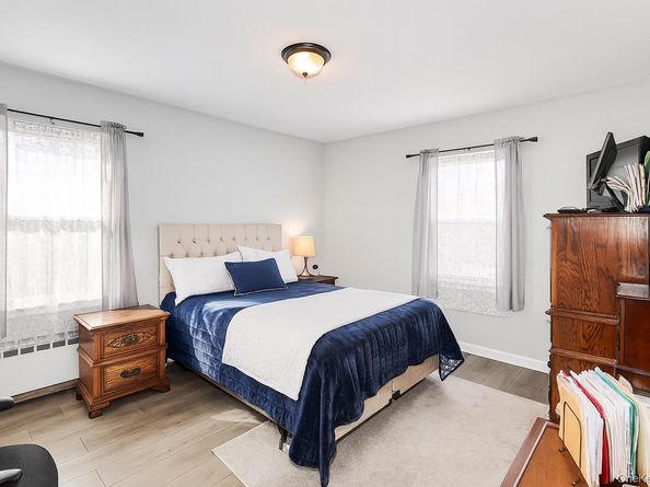 828 E. Meadow Avenue, East Meadow NY 11554