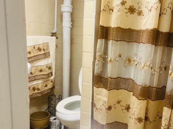 107-35 E Van Wyck Expressway, Jamaica NY 11435