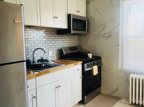 107-35 E Van Wyck Expressway, Jamaica NY 11435