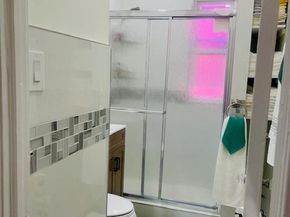 107-35 E Van Wyck Expressway, Jamaica NY 11435