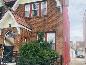 107-35 E Van Wyck Expressway, Jamaica NY 11435