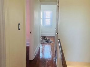 107-35 E Van Wyck Expressway, Jamaica NY 11435