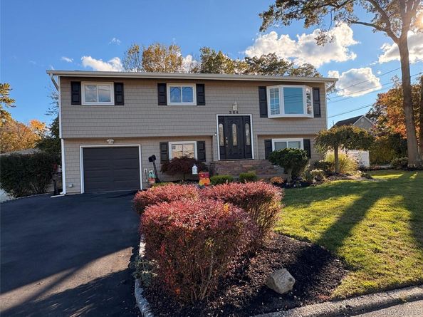 364 W 2nd Street, West Islip NY 11795