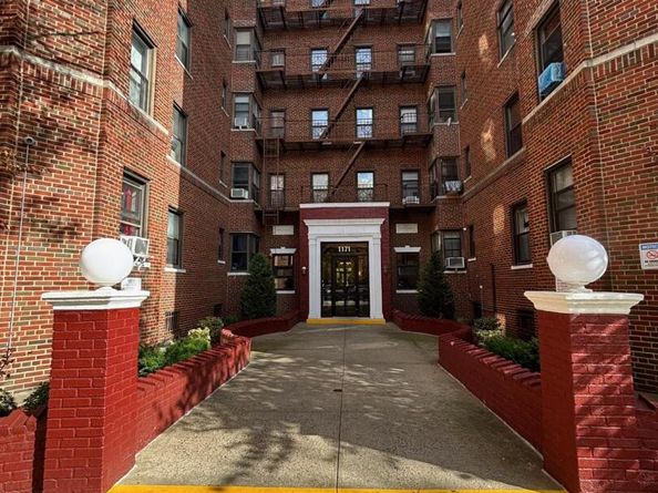 1171 Ocean Parkway 2B, Brooklyn NY 11230