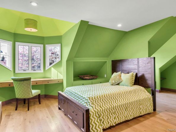 249 Gerritsen Avenue, Bayport NY 11705