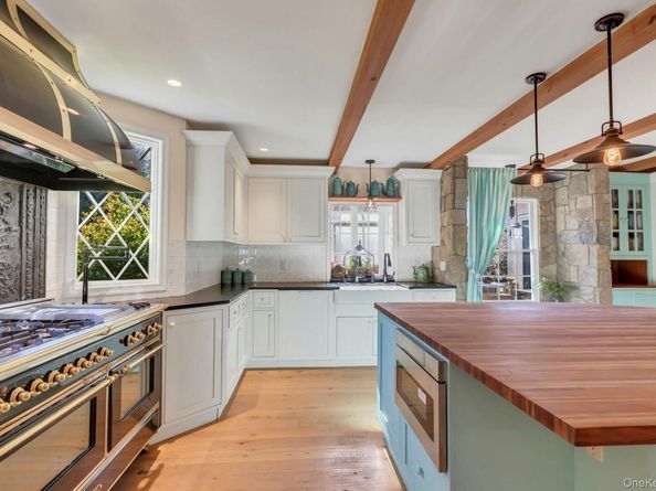 249 Gerritsen Avenue, Bayport NY 11705