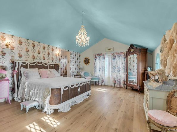 249 Gerritsen Avenue, Bayport NY 11705