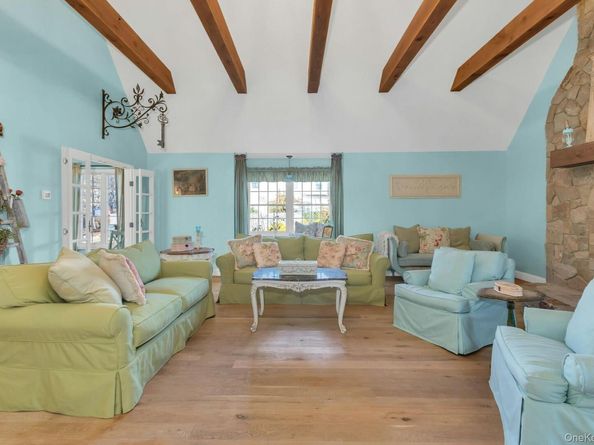 249 Gerritsen Avenue, Bayport NY 11705