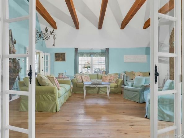 249 Gerritsen Avenue, Bayport NY 11705