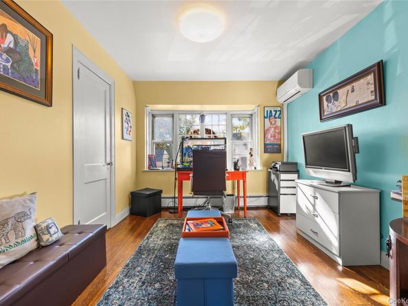 11245 178th Street, Addisleigh Park NY 11433