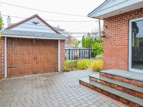 35 Lipton Lane, Williston Park NY 11596