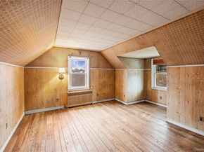 35 Lipton Lane, Williston Park NY 11596