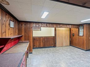 35 Lipton Lane, Williston Park NY 11596