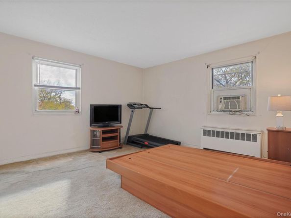 155-27 89th Street 27, Howard Beach NY 11414