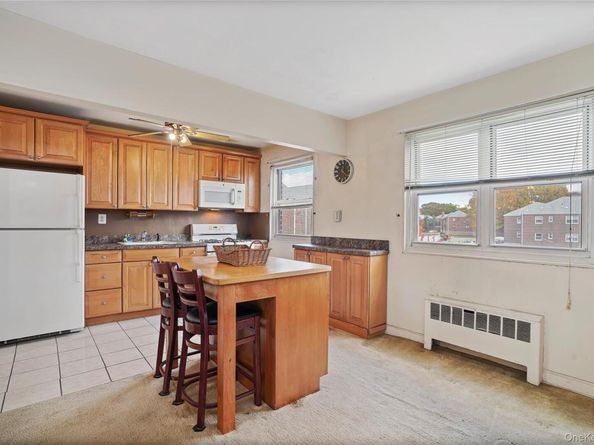 155-27 89th Street 27, Howard Beach NY 11414