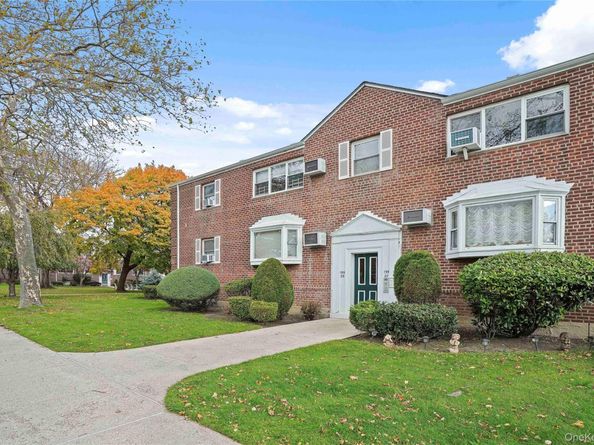 155-27 89th Street 27, Howard Beach NY 11414