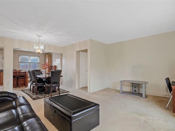 155-27 89th Street 27, Howard Beach NY 11414