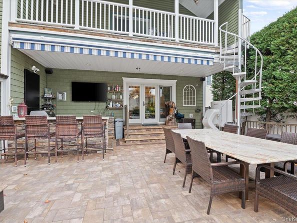 1650 Bridge Street, Merrick NY 11566