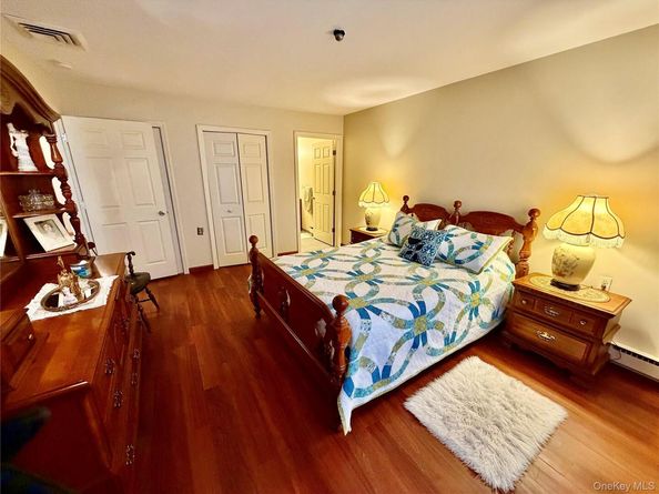 82 Strathmore Gate Drive, Stony Brook NY 11790