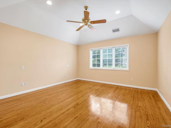 51 Highfield Avenue, Port Washington NY 11050