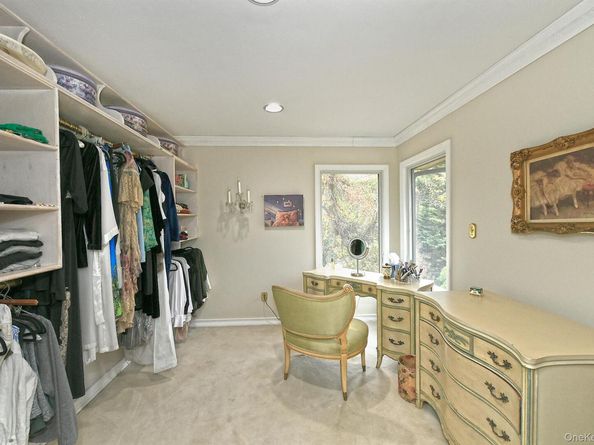 3 Pewter Place, Dix Hills NY 11746