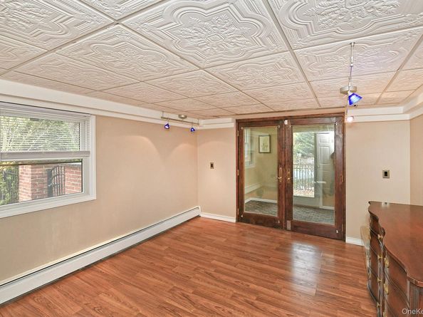 3 Pewter Place, Dix Hills NY 11746