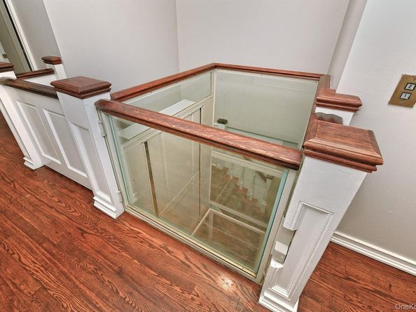 3 Pewter Place, Dix Hills NY 11746