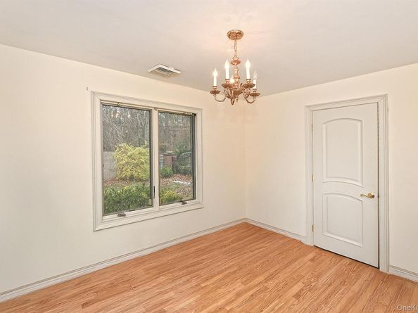 3 Pewter Place, Dix Hills NY 11746