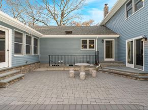 23 Willoughby Path, East Northport NY 11731