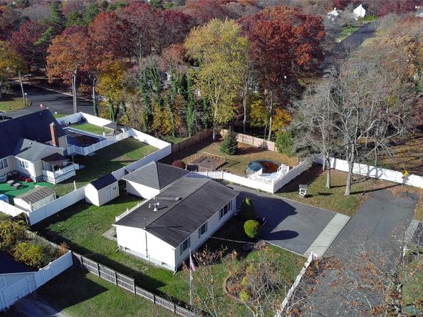 146 Webster Avenue, Lake Ronkonkoma NY 11779