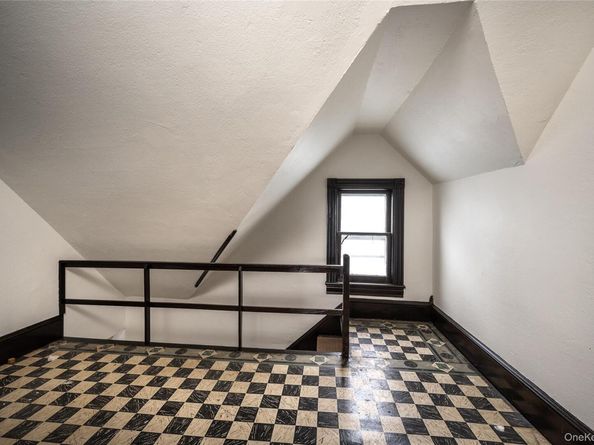 39 Hamilton Avenue, Ossining NY 10562