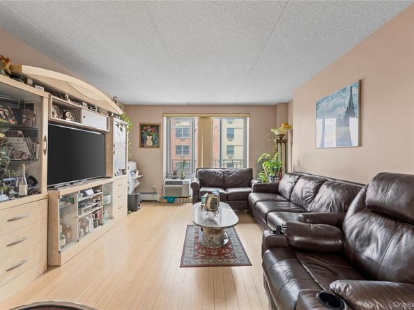 3044 3rd Avenue 6D, Bronx NY 10451