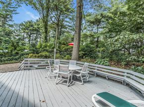 29 Elmwood Court, Plainview NY 11803