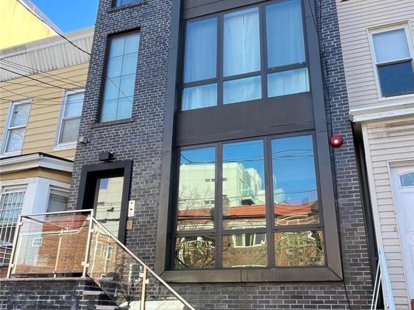 3011 23rd Street, Astoria NY 11102