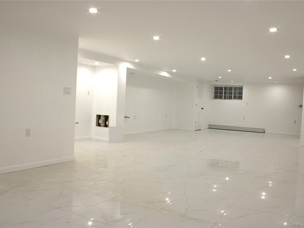 143-14 222nd st, Springfield Gardens NY 11413