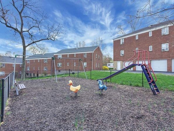 425 W Main Street 92A, Huntington NY 11743