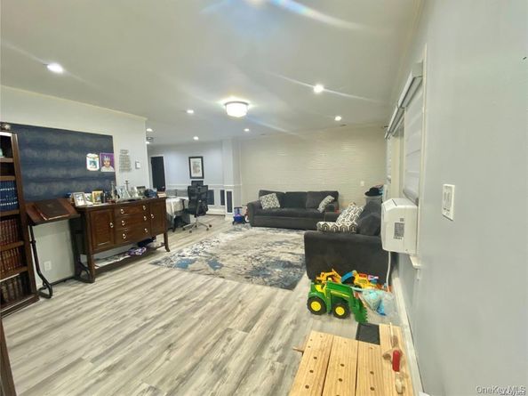 107 Baker Hill Road, Great Neck NY 11023