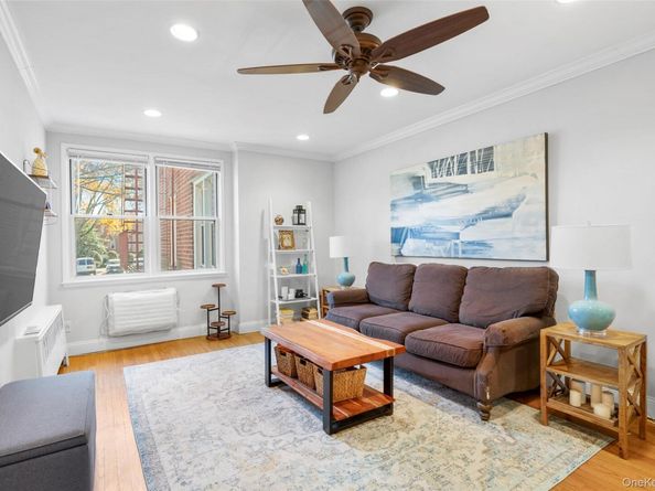 704 Palmer Court Unit 1B, Mamaroneck NY 10543