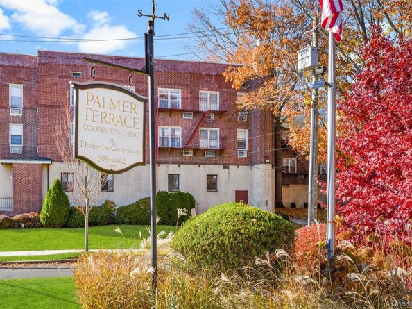 704 Palmer Court Unit 1B, Mamaroneck NY 10543