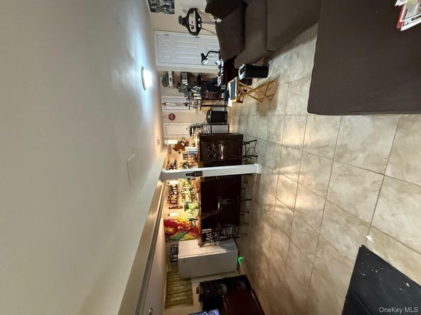 18906 121st Avenue, Saint Albans NY 11412