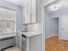 74 Pinewood Road 2F, Hartsdale NY 10530