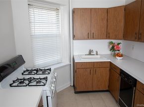 178 Garth Road 1J, Scarsdale NY 10583