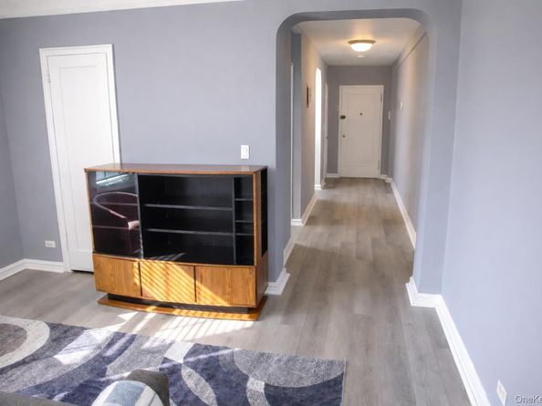 178 Garth Road 1J, Scarsdale NY 10583