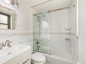 111 E 88th Street 10F, New York (Manhattan) NY 10128