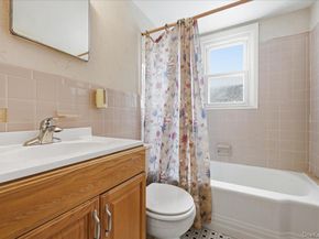 82-59 263rd Street, Floral Park NY 11004