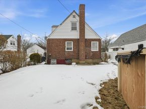 82-59 263rd Street, Floral Park NY 11004